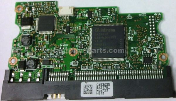 Hitachi HDT725032VLAT80 Tarjeta Lógica PCB 0A29620